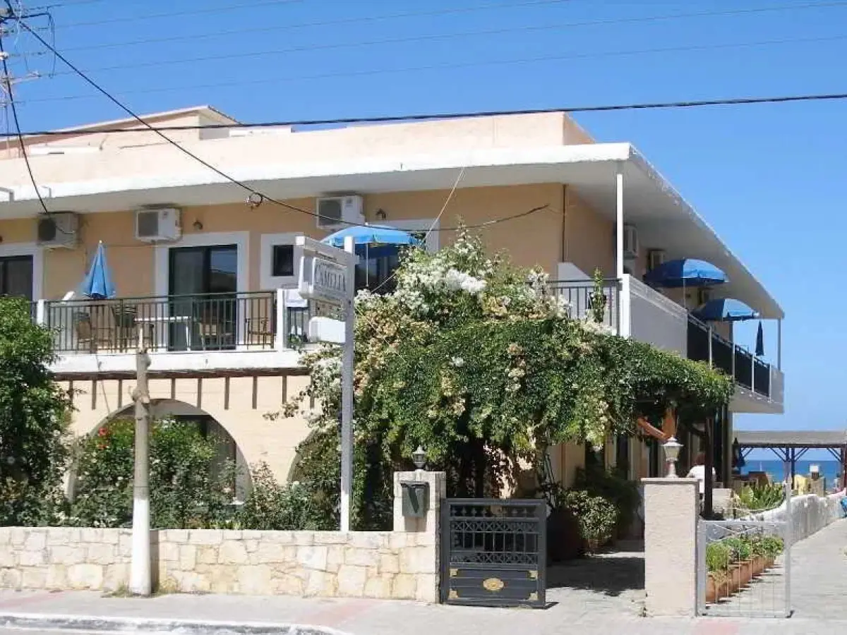 Camelia Studios & Apartments