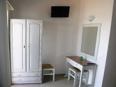 Camelia Studios & Apartments - Photo 2