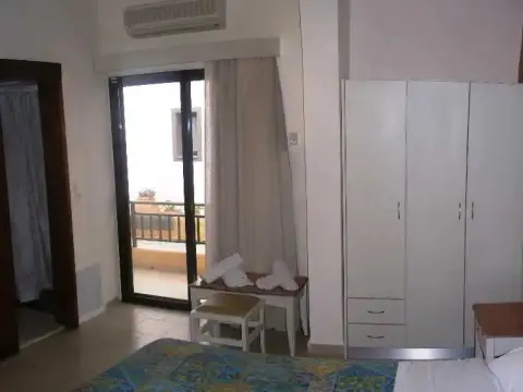 Camelia Studios & Apartments - Photo 3