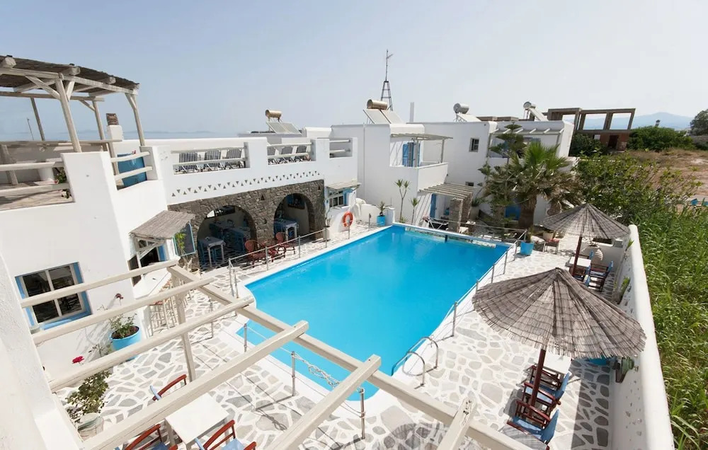 Captain Dounas - Photo 2