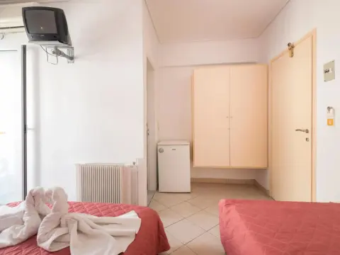 Captain's Hotel - Photo 2