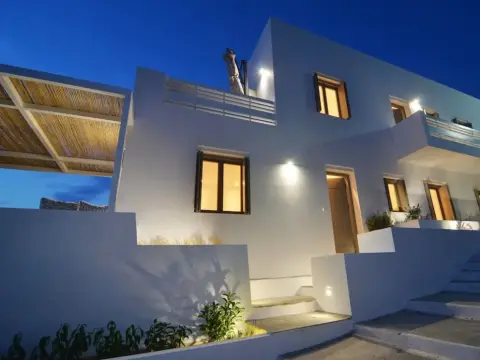Cavo Milos - Photo 1