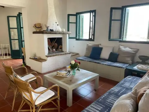 Charming two Bedroom Fisherman's House on Kea - Photo 2