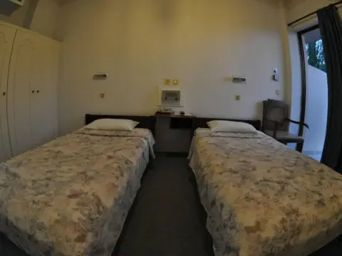 Chris Paul Hotel - Photo 4