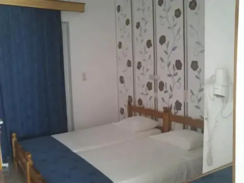 Christina Studios - Photo 3