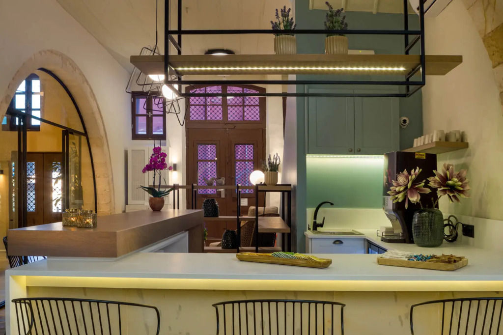 Contessa Boutique Hotel - Photo 2