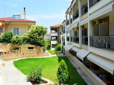 Core Hotel Polychrono - Photo 1