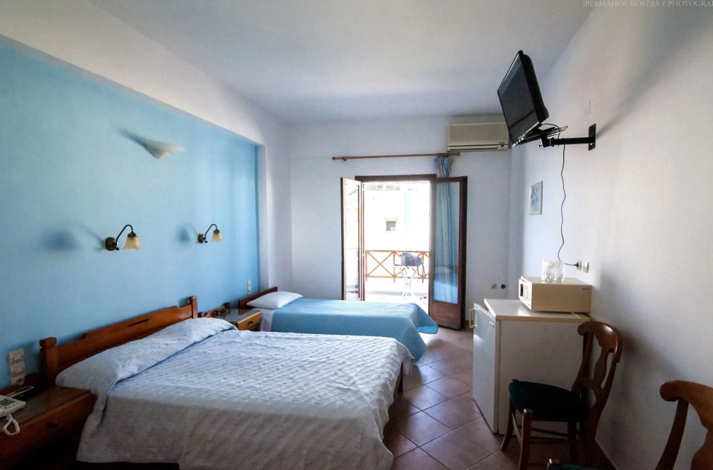 Cyclades Hotel - Photo 4