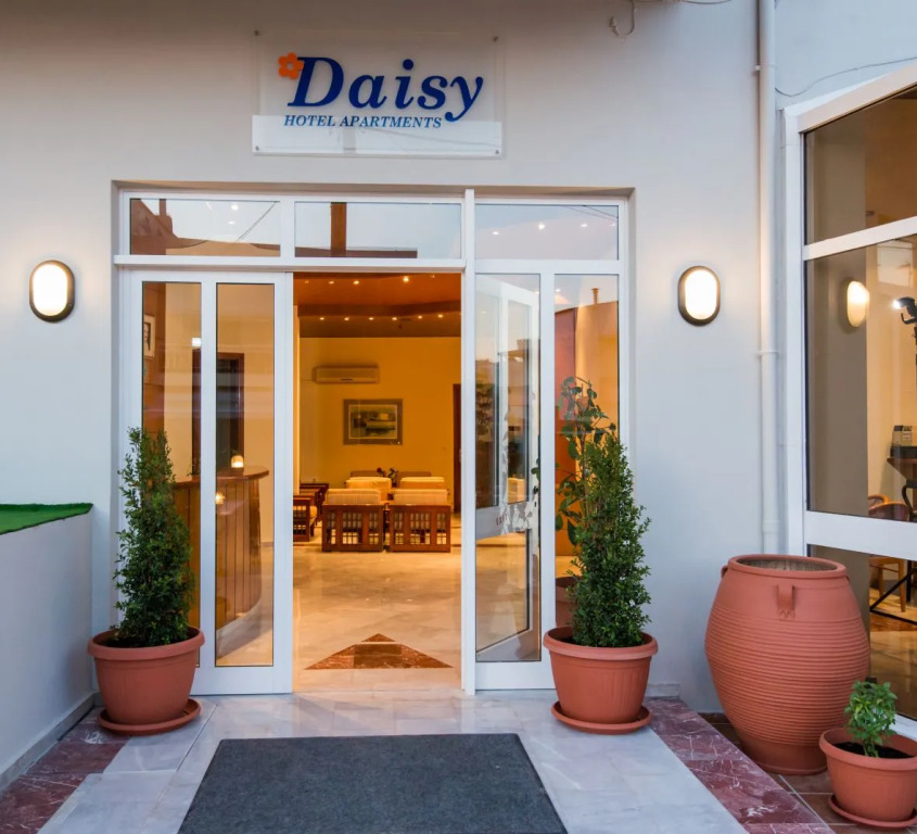Daisy Hotel Apartments