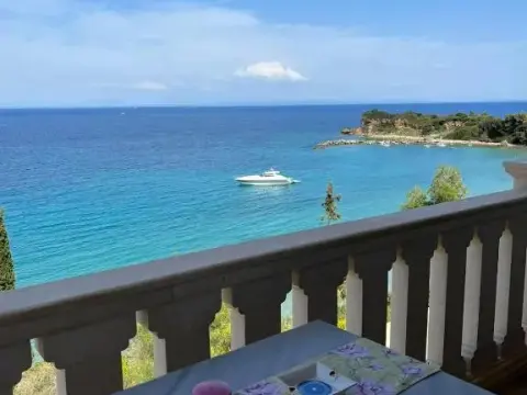 Deep Blue Villas - Photo 1