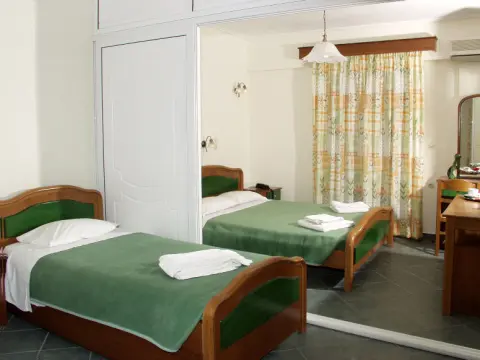 Denise Beach Hotel Apartments - фото 1