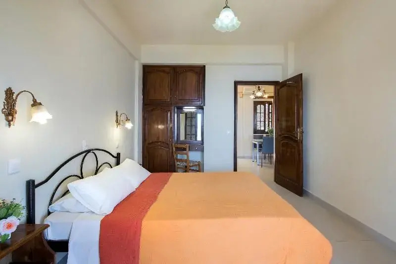 Dimitrios Apartments - Photo 2