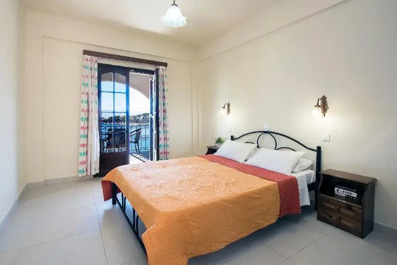 Dimitrios Apartments - Photo 3