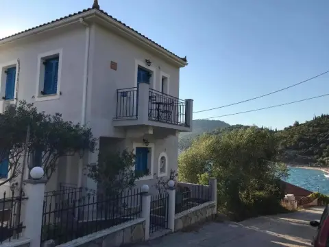 Dioskouroi I - Photo 1