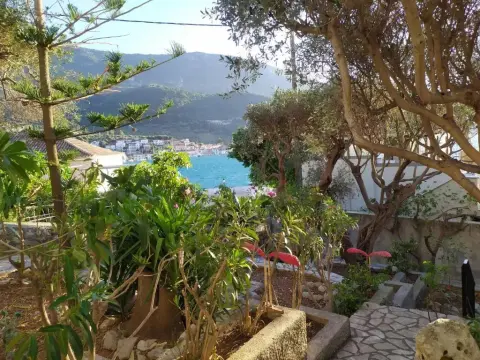 Dioskouroi I - Photo 2