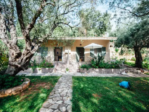 Direne Bungalows - фото 1