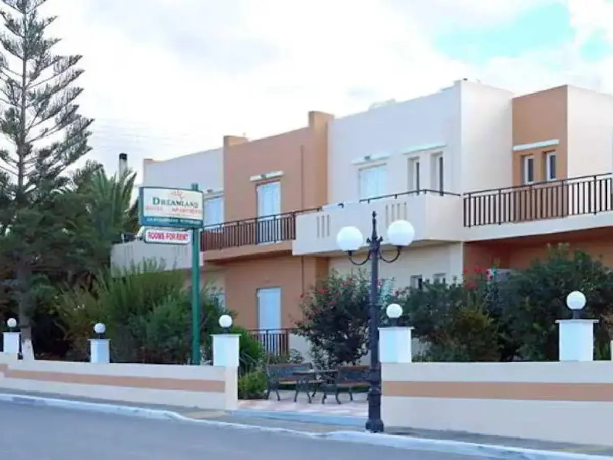 Dreamland Hotel Apartments