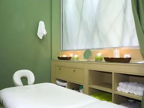 Dreamland Hotel Apartments - Photo 2