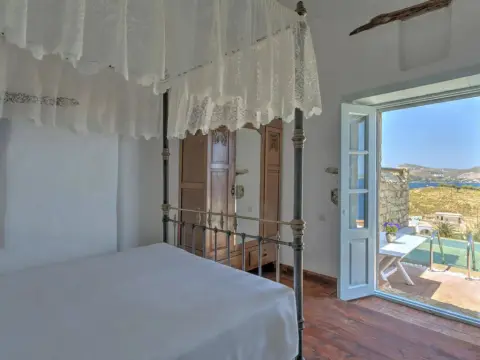Eirini's Luxury Hotel Villas - Photo 4