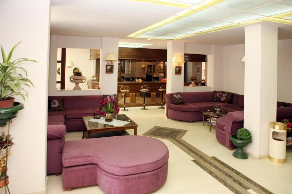 Eleonora Apartments - Photo 2