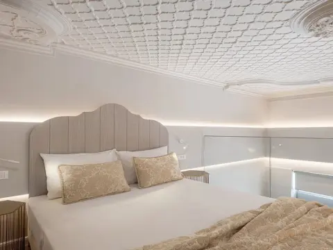 Elia Erato - Photo 4