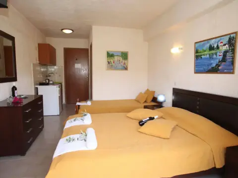 Elounda Olive Garden Studios - Photo 3