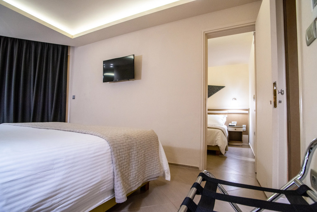 Emmantina Hotel - фото 3