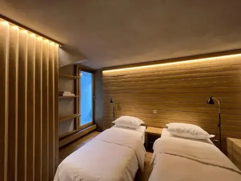 Escapade Luxury Residences - Photo 2
