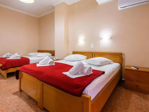 Faros 2 Hotel - Photo 3