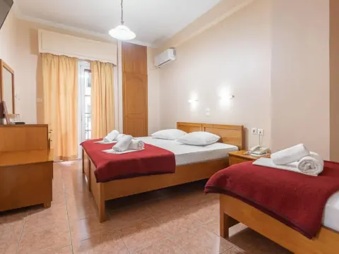 Faros 2 Hotel - Photo 4