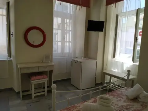 Fiera Guesthouse - Photo 2