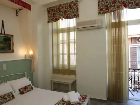 Fiera Guesthouse - Photo 4