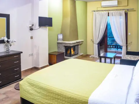 Gaia Kaimaktsalan - Photo 4