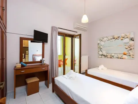 Glaros Beach Apartments - Photo 1