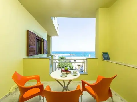 Glaros Beach Apartments - Photo 3