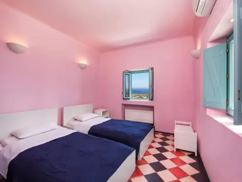 Grey Villa - Photo 4