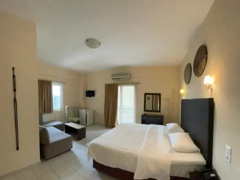 Hotel Afrika - Photo 3