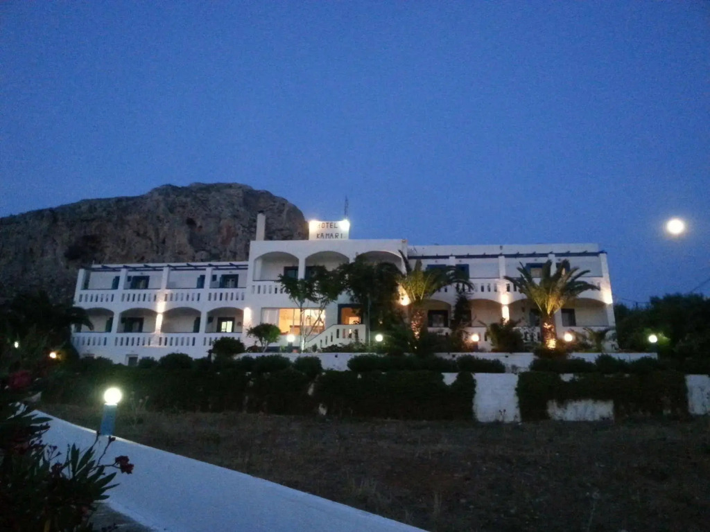 Hotel Kamari - Photo 1