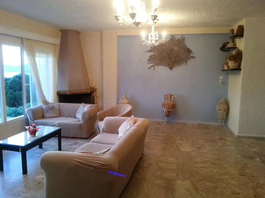 Hotel Kamari - Photo 2