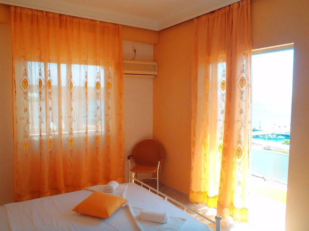 LIBERTY HOTEL 3 *