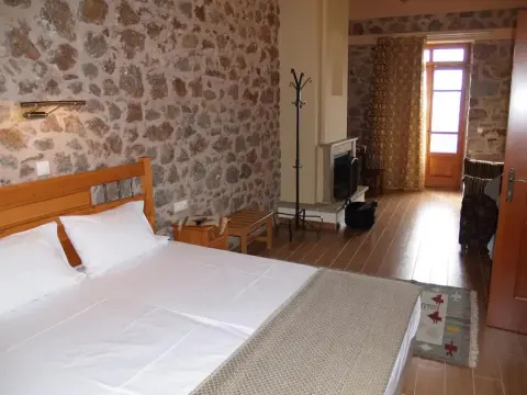Hotel Parnassos - Photo 3