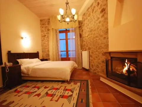 Hotel Parnassos - Photo 4