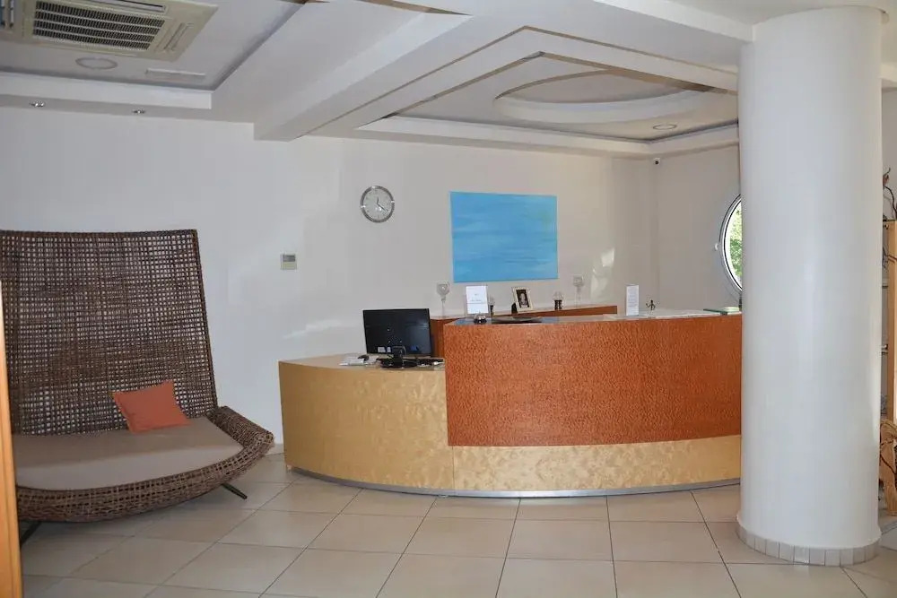 Hotel Poseidon - фото 2