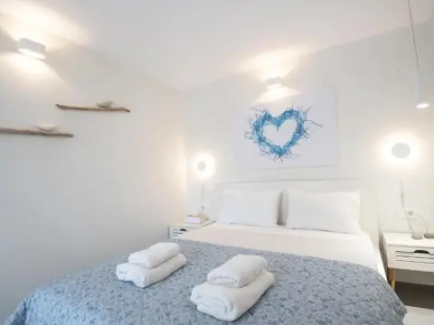 ILIOS Brand New house in Isterni with Private Pool - Photo 1
