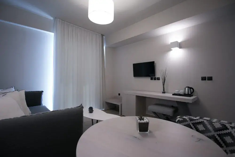 Infinity Hotel Gytheio - Photo 3