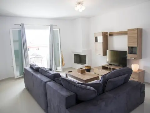 Iridanos Apartments - Photo 2