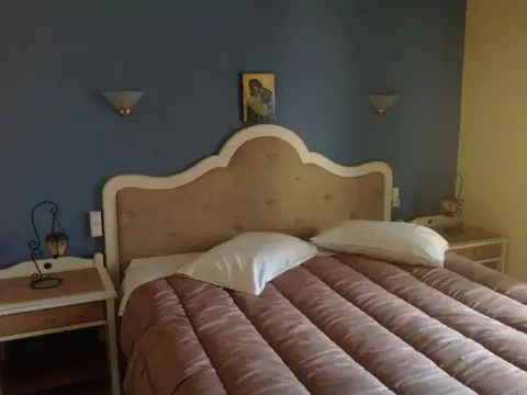 Iro Apartments - Photo 2