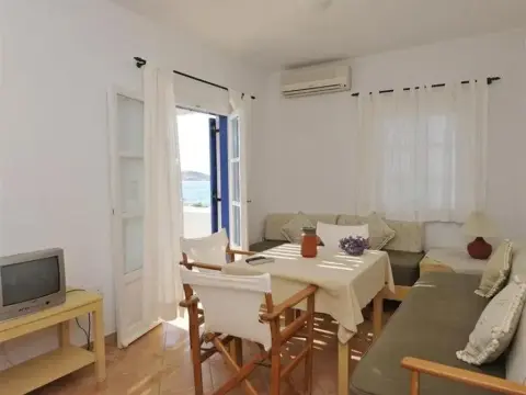 Janos Studios - Photo 2