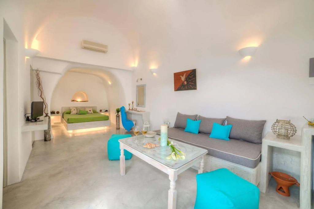 Kima Oia Suites - Photo 4