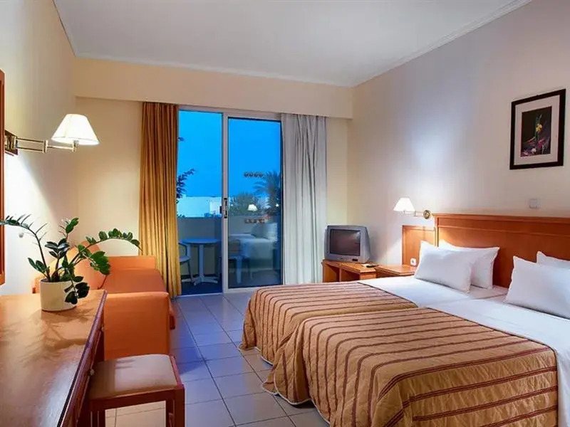 Kiotari Garden Hotel - Photo 4